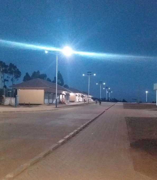 资兴市非洲科特迪瓦太阳能路灯工程